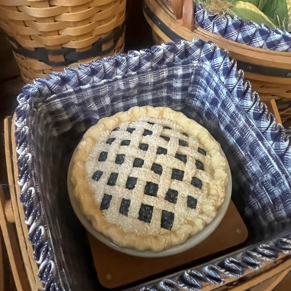J.W. Longaberger Miniature Woven Basket Collection with Plaid Lining. - Picture 8 of 8